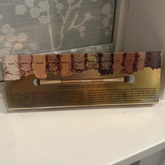 NIB Urban Decay Naked Honey Eyeshadow Palette - Picture 2 of 2